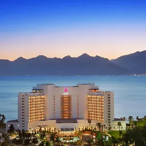 Akra Hotel